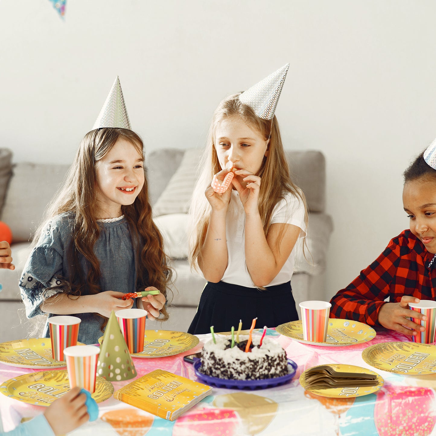 G1ngtar 96Pcs Happy Golden Birthday Party Plates Supplies - Gold Glitter Party Tableware Decorations Golden Diamond Disposable Paper Plates Napkins Forks for Women Men Birthday Anniversary, Serves 24