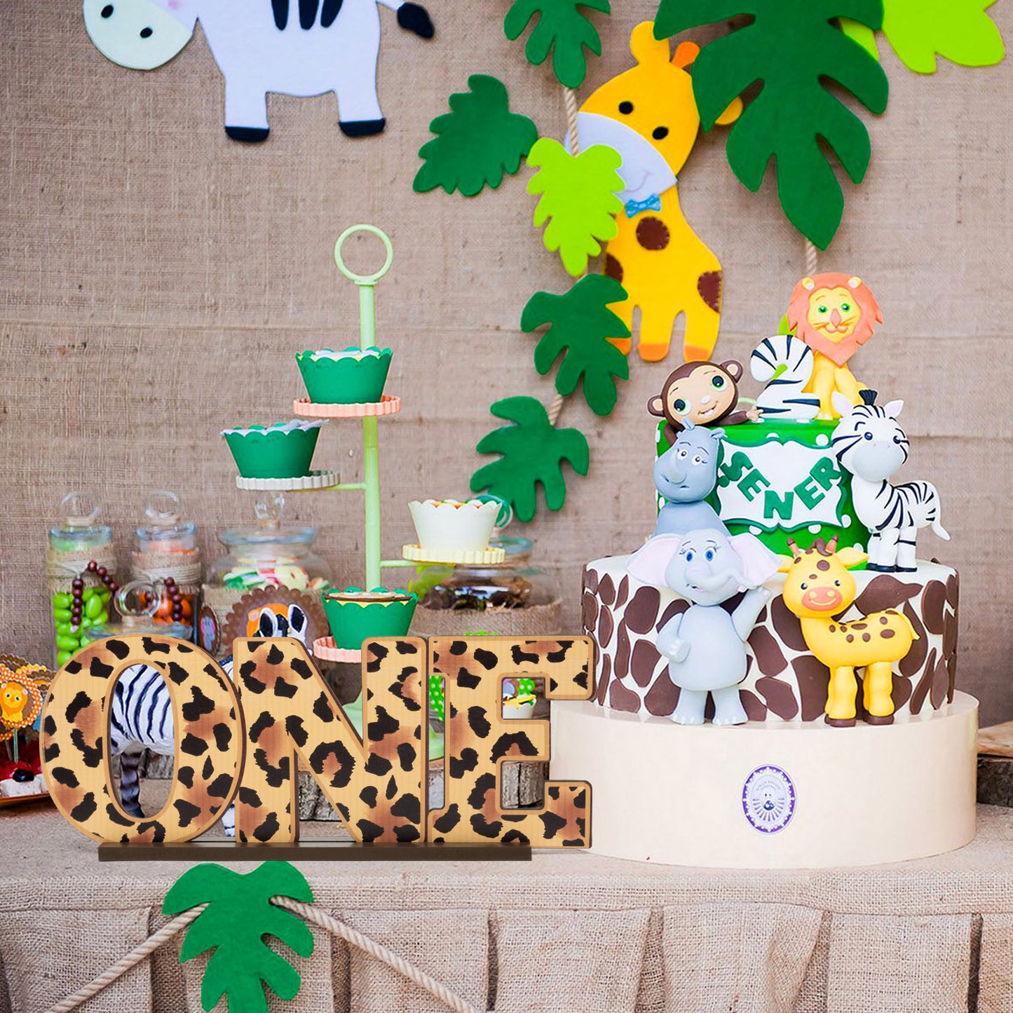 G1ngtar Leopard Wild One Wooden Table Centerpiece for Baby Boys Girls Safari Animal Cheetah One Letter Sign Table Decoration for 1st Birthday Party Supplies Milestone Baby Shower Cake Smash Photo Prop